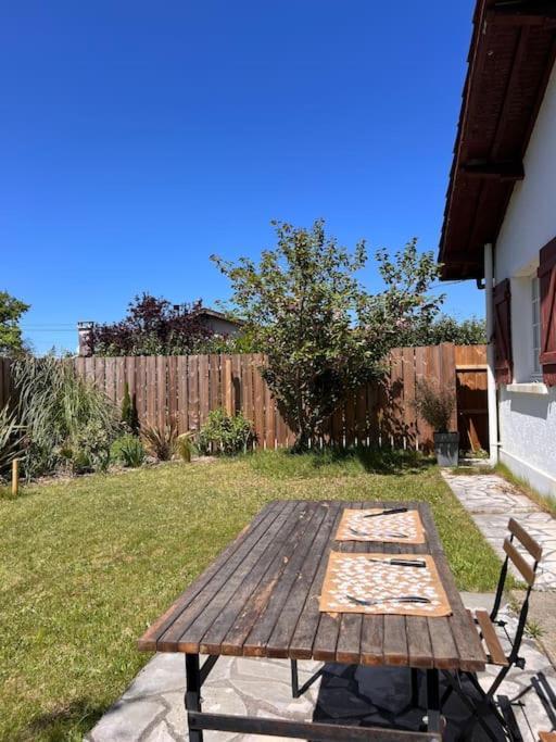 Agreable Maison Landaise Proche Du Lac Sanguinet Esterno foto